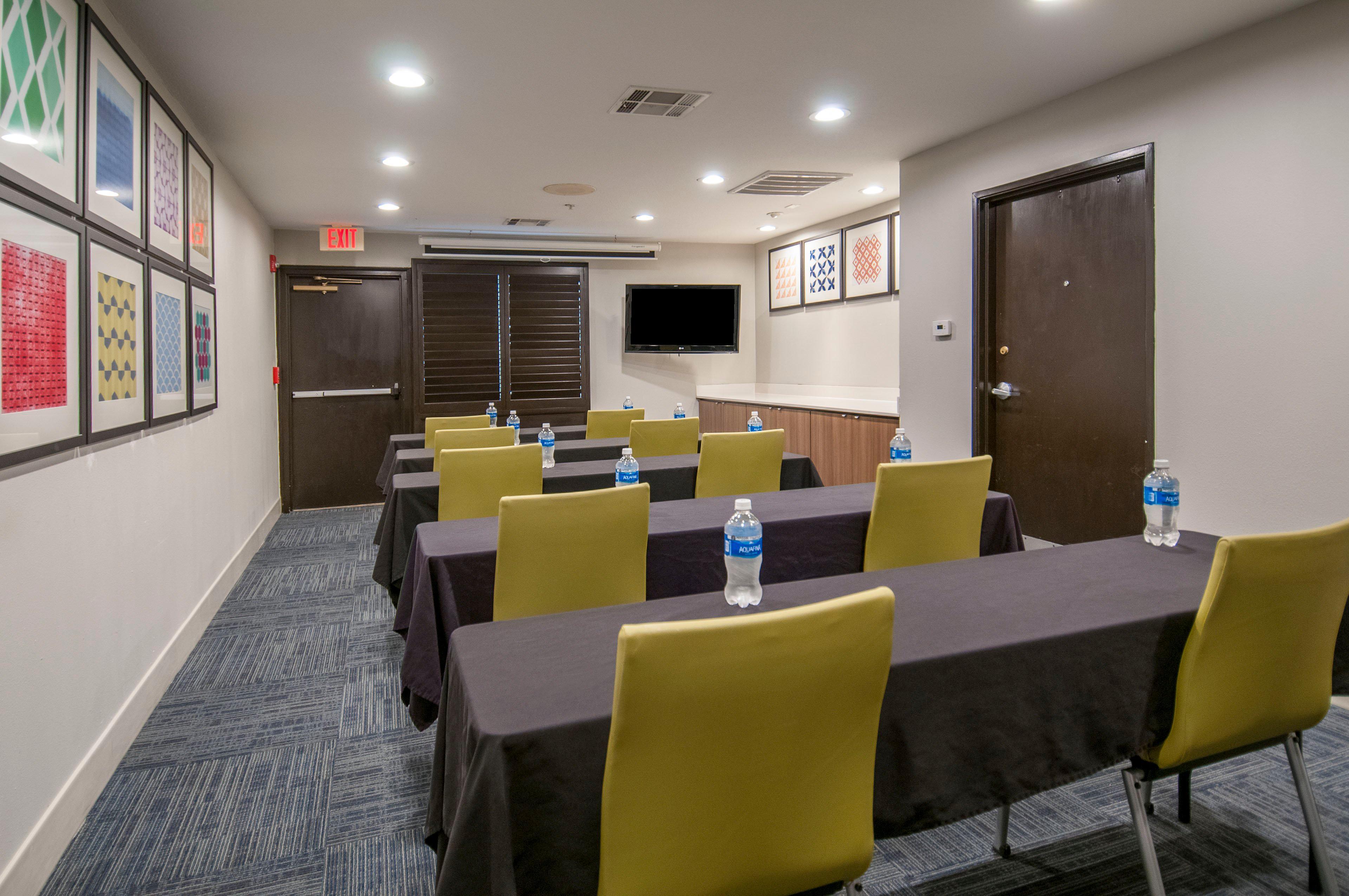 Holiday Inn Express Hotel & Suites Plano West - Frisco By Ihg Exteriér fotografie