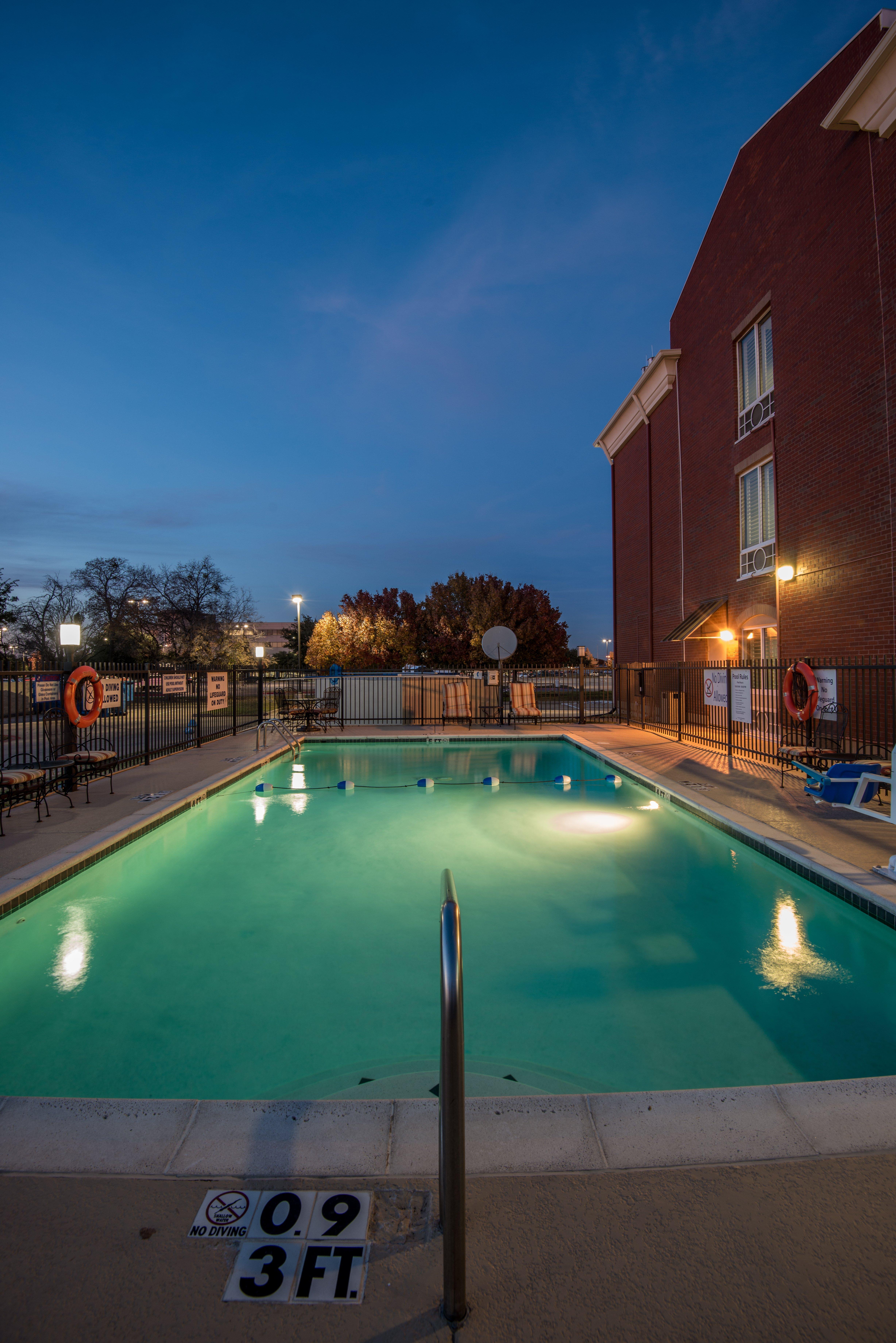 Holiday Inn Express Hotel & Suites Plano West - Frisco By Ihg Exteriér fotografie