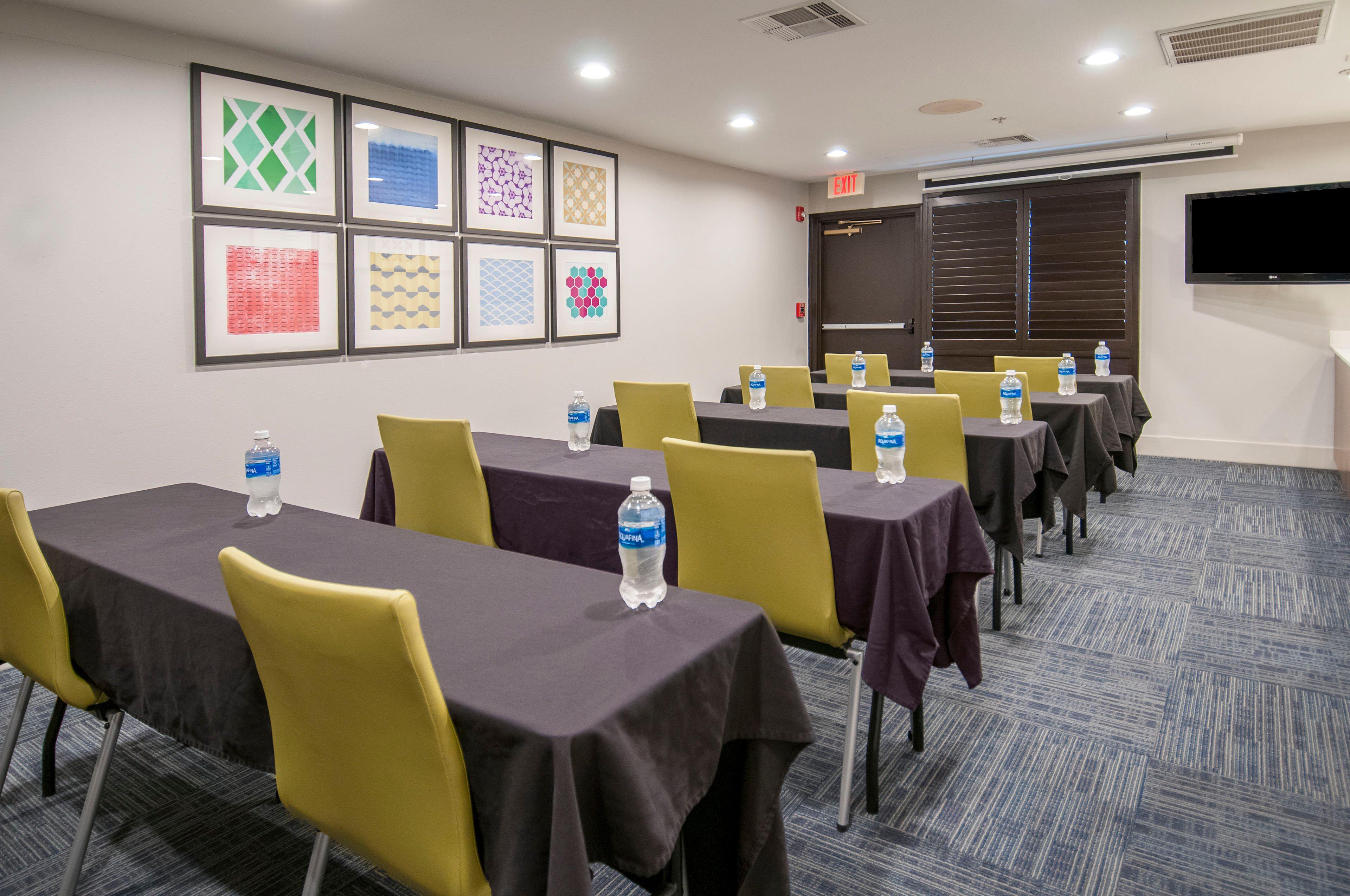 Holiday Inn Express Hotel & Suites Plano West - Frisco By Ihg Exteriér fotografie
