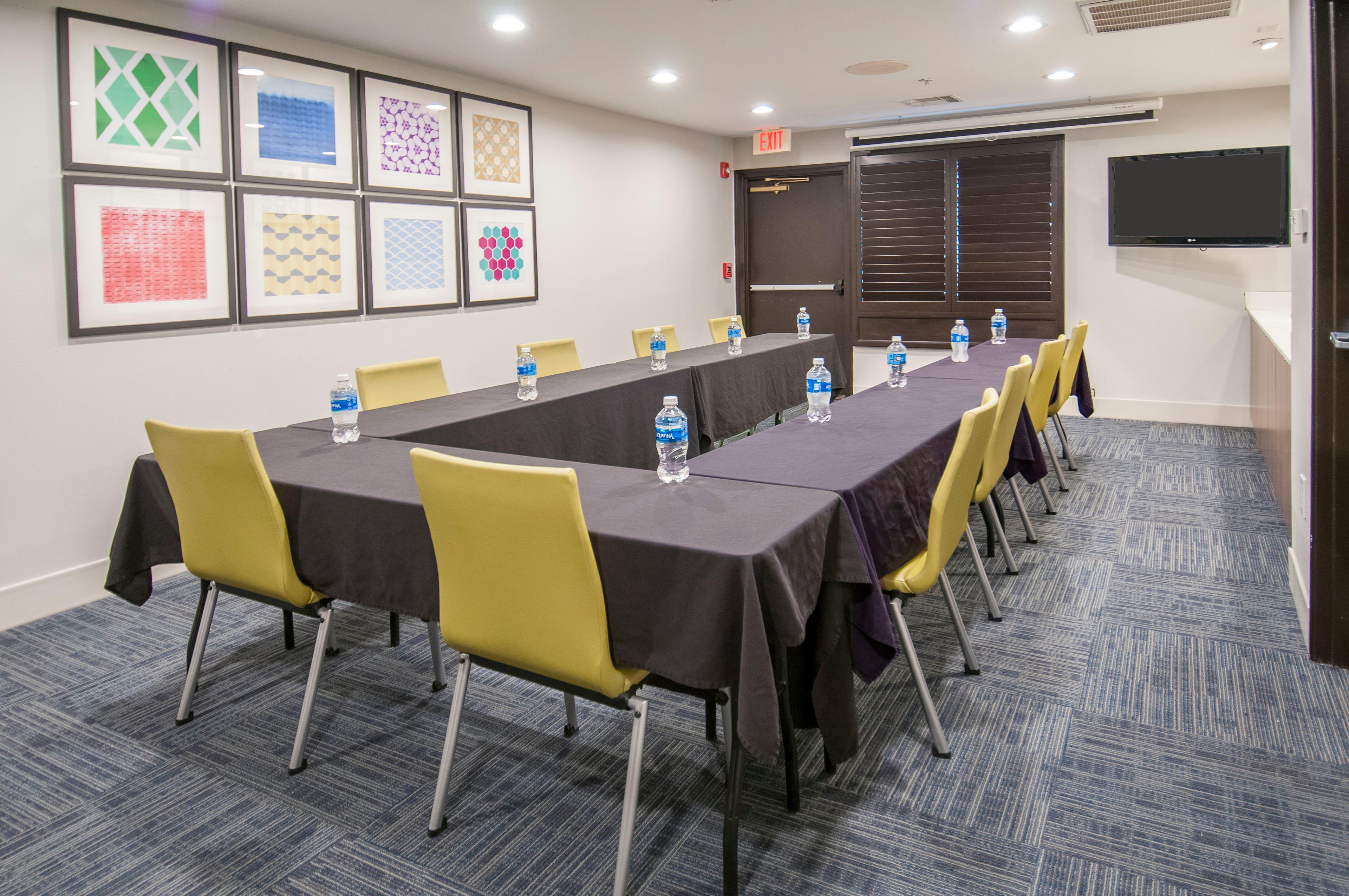 Holiday Inn Express Hotel & Suites Plano West - Frisco By Ihg Exteriér fotografie