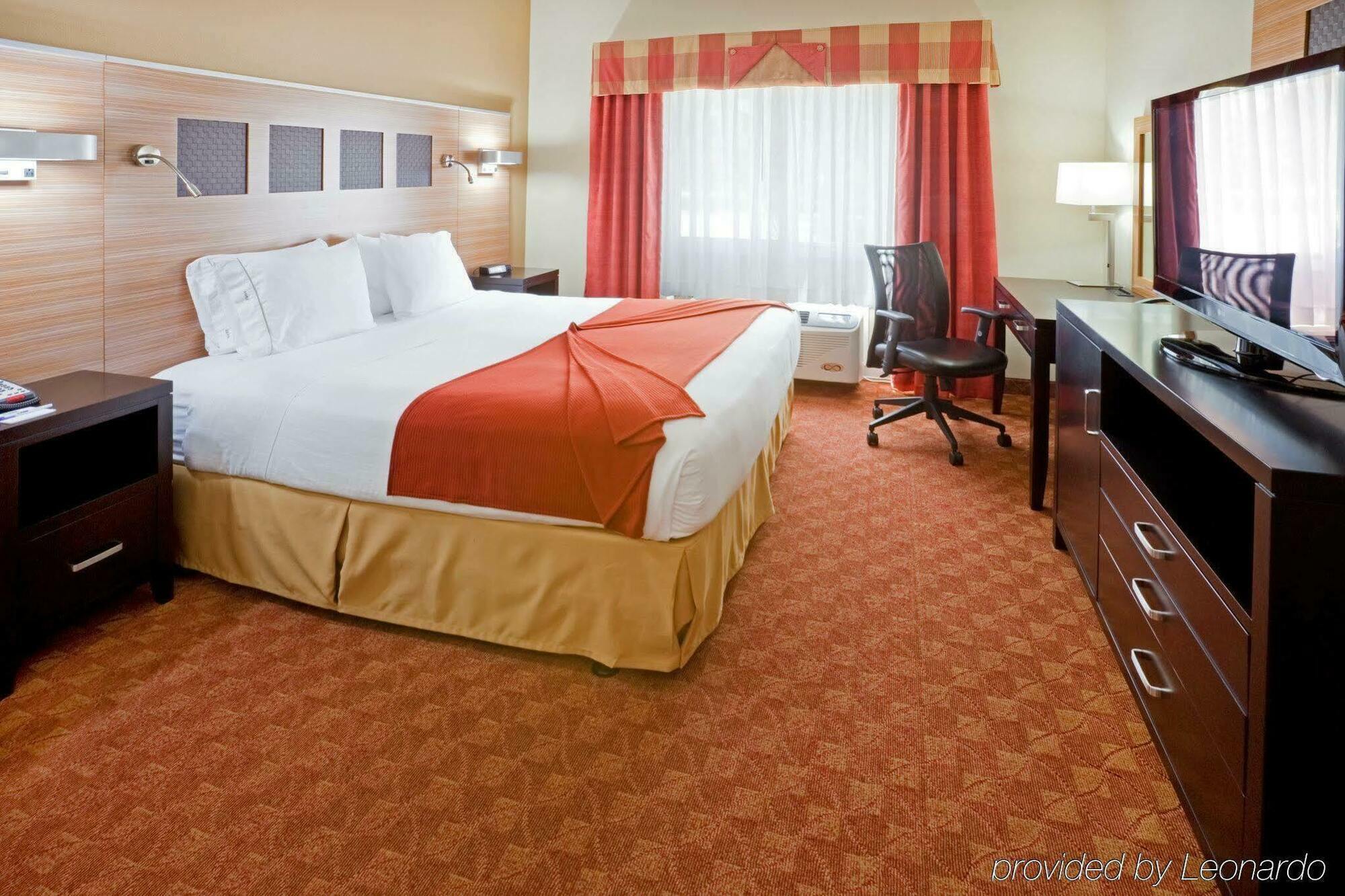Holiday Inn Express Hotel & Suites Plano West - Frisco By Ihg Pokoj fotografie